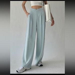 V Waist Flowy Trousers Commense NWT
